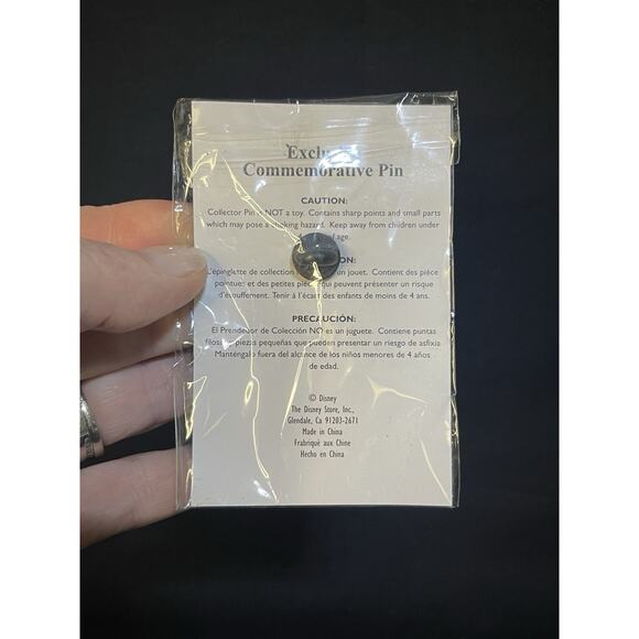 2001 Disney Store SNOW WHITE Commemorative Pin - The 7 Seven DWARFS Sealed - Picture 3 of 5